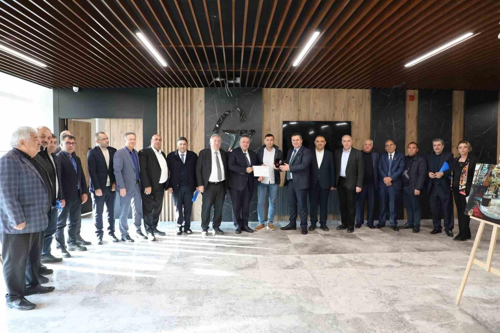 Gaziantep’te Hasat Mevsimi ve Kadim Şehir Gaziantep Fotoğraf Yarışmaları’nda Ödül Töreni