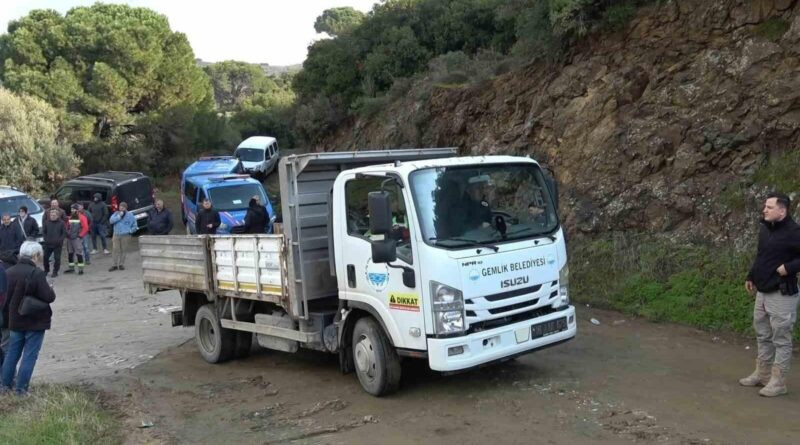 Gemlik Belediyesi, Olumsuz Hava Şartları Nedeniyle Kaçak Konteyner Yıkımını Erteledi 1