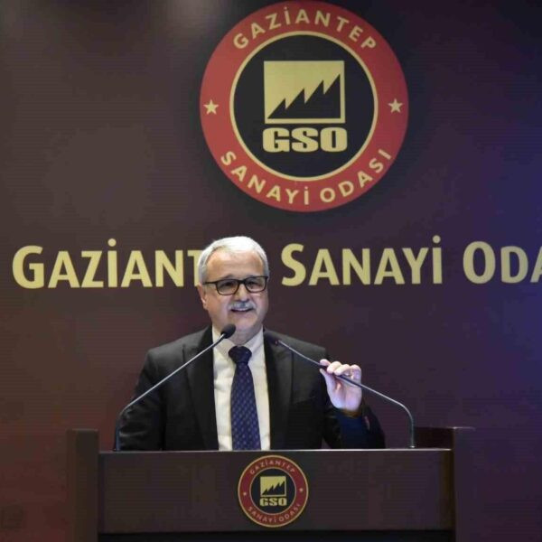 GİBTÜ Rektör Yardımcısı Prof. Dr. Metin Bedir, Gaziantep Sanayi Odası Meclis üyeleri ile bir araya geliyor-1