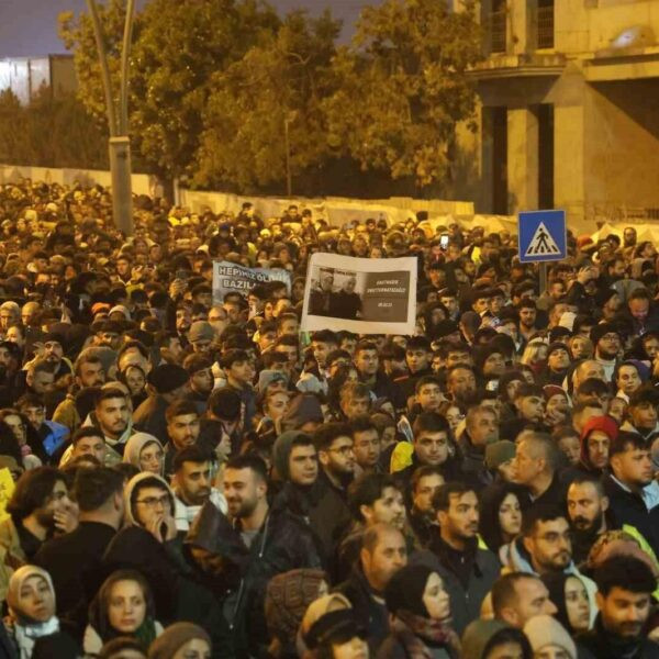 Hatay'da asrın felaketinin 2'nci yıl dönümünde sessiz yürüyüş-1