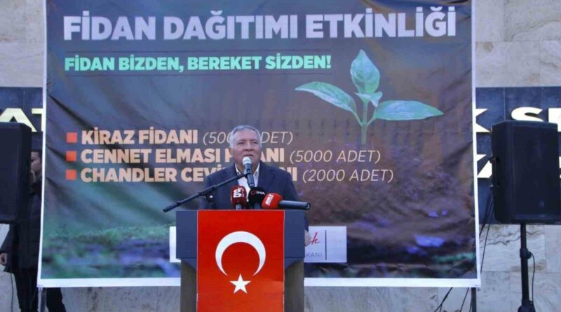 Honaz Belediyesi Üreticiye 15 Bin Fidan Desteği Sağladı 1