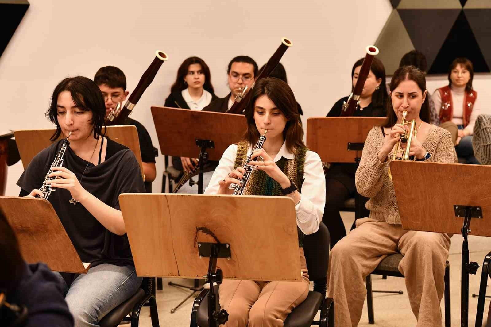 İki Elin Sesi Var Çocuk ve Gençlik Senfoni Orkestrası, Eskişehir’de Film Müzikleri Konseri Veriyor