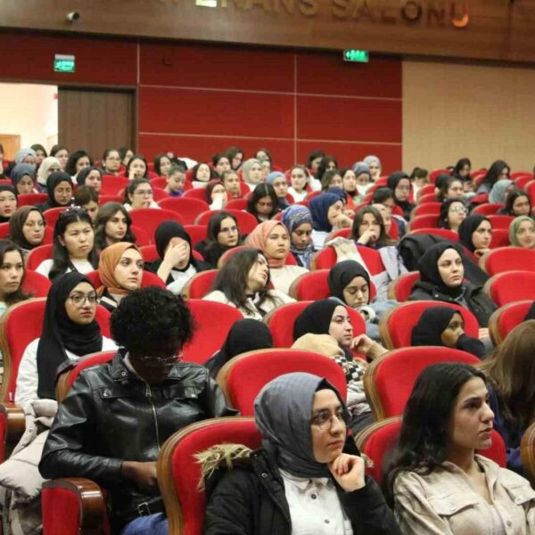 Karabük Üniversitesi 15 Temmuz Şehitler Konferans Salonu