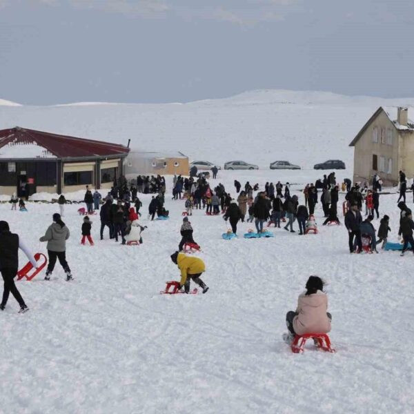 Karacadağ Kayak Merkezi'nin açılış günü-3