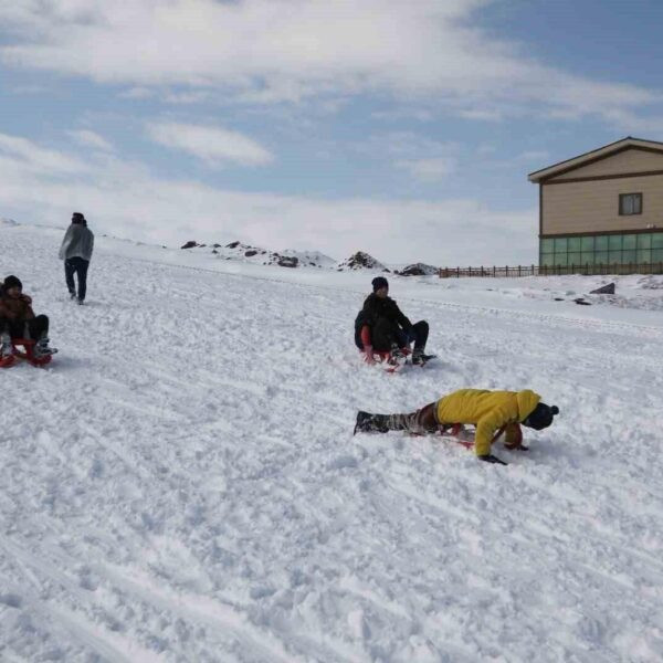 Karacadağ Kayak Merkezi'nin açılış günü-5