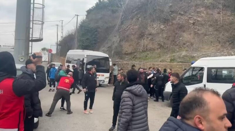 Kars 36 Spor Taraftarları Trabzon'da Saldırıldı 1