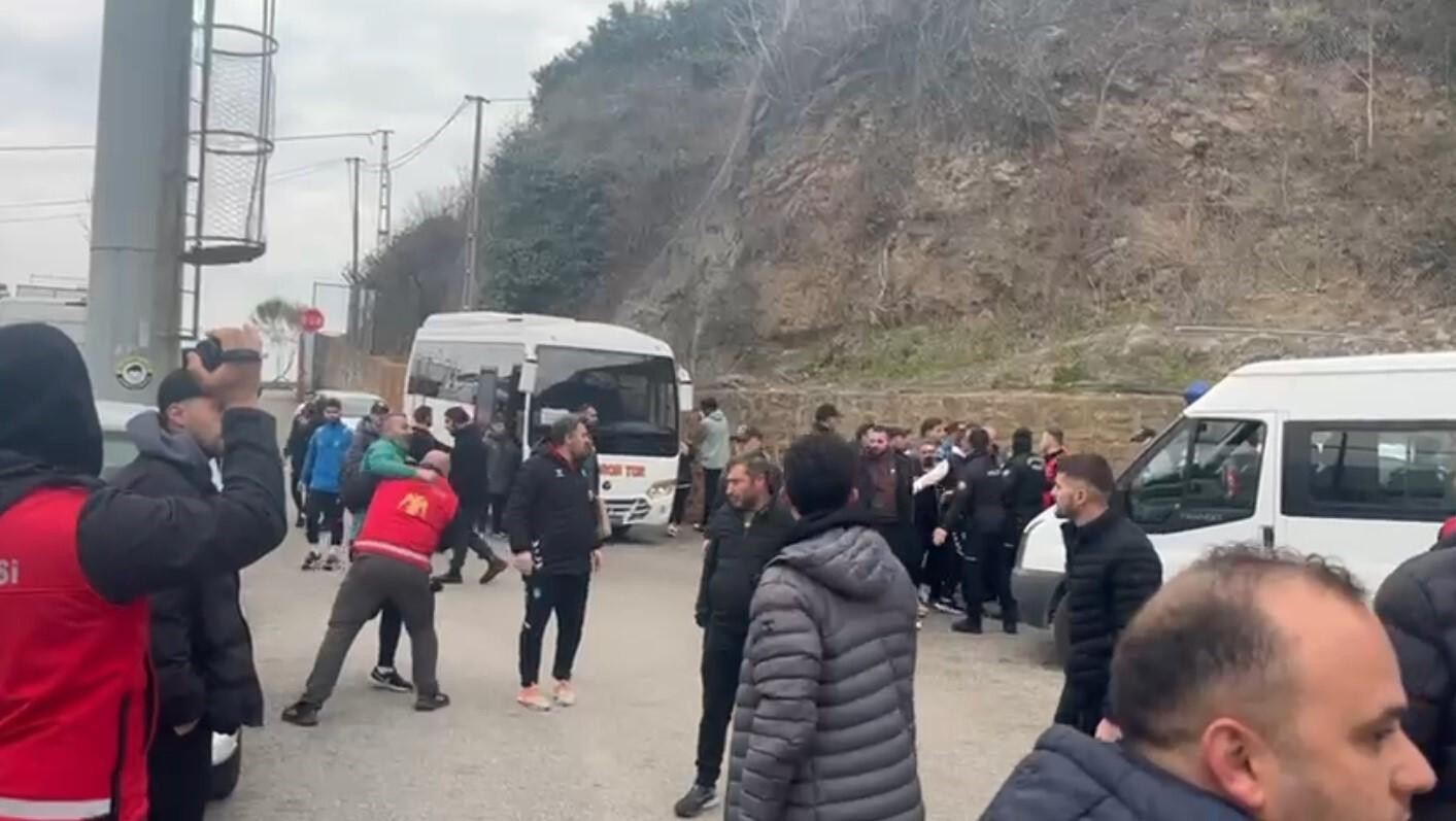 Kars 36 Spor Taraftarları Trabzon’da Saldırıldı