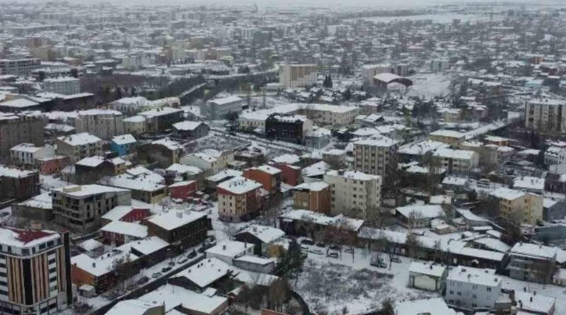 Kars'ta Göç Dalgası: Ekonomik Zorluklar ve Genç Nüfusun Büyük Şehirler'e Yönlenmesi 1