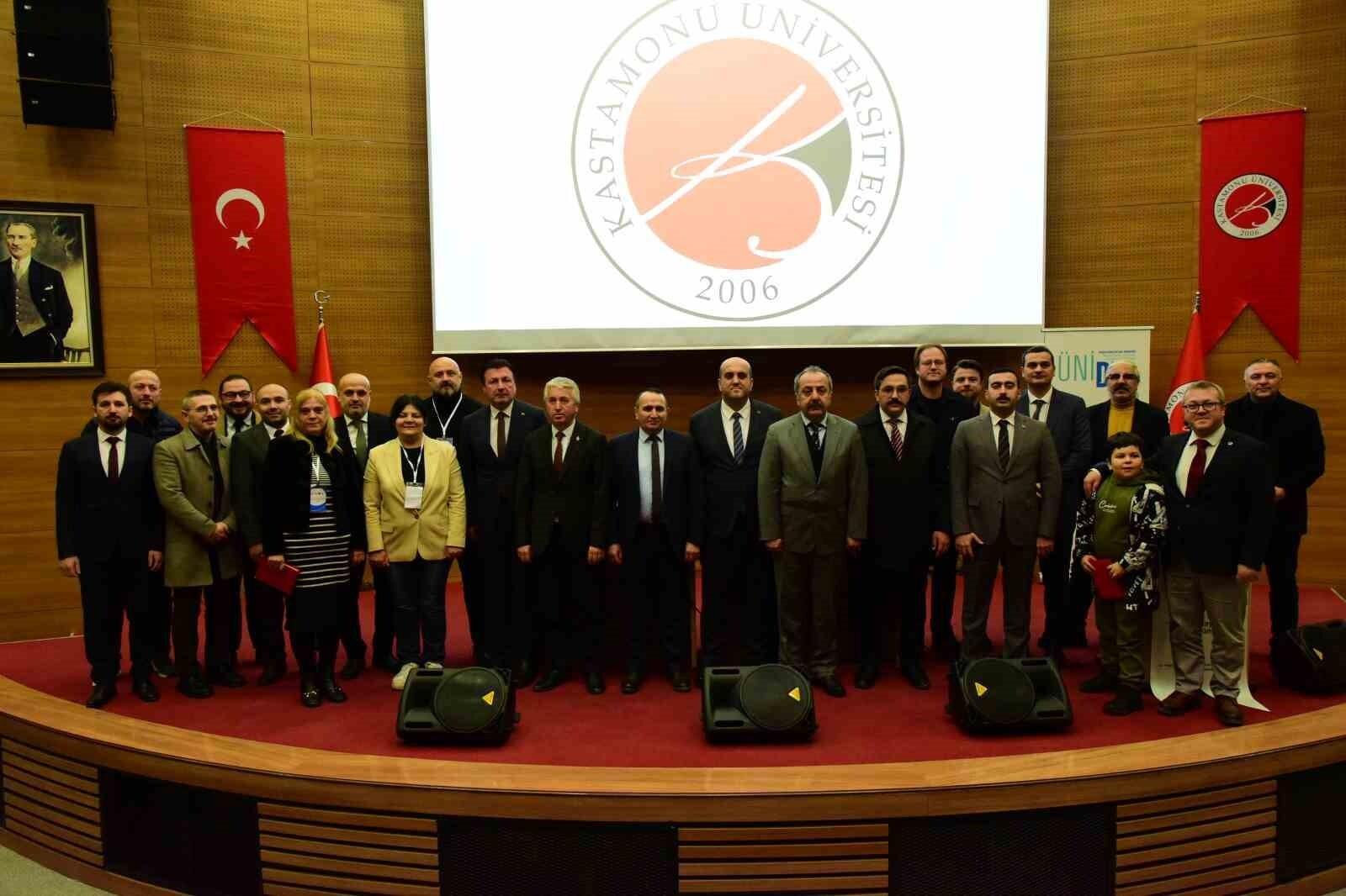 Kastamonu’da Sağlıklı Hayatta Kilit Rol: Antibiyotik Direnci ve Mikrofungal Kontaminasyon Konuşuldu