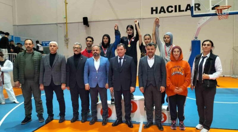 Kayseri Okullar Arası Taekwondo Şampiyonası Tamamlandı 1