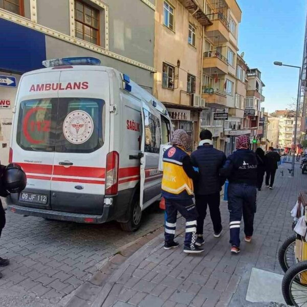 Kaza sonucu ambulansla hastaneye kaldırılan yaralı-2