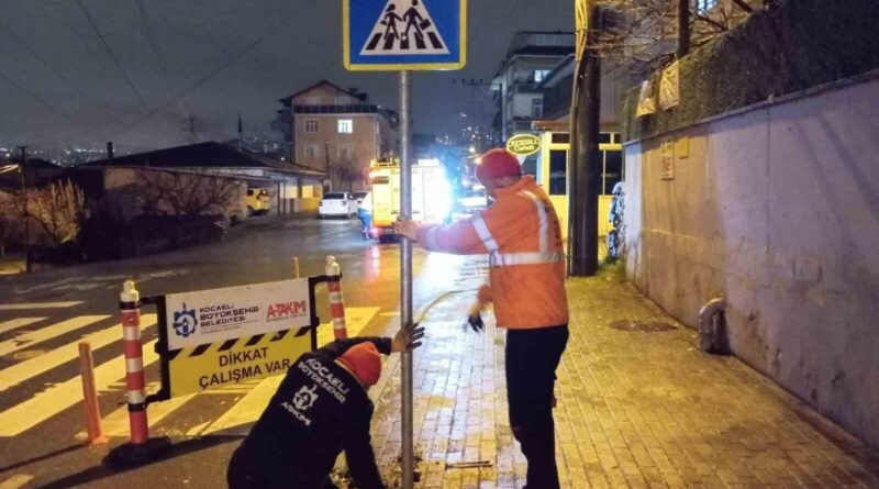 Kocaeli Büyükşehir Belediyesi Yol Deformasyonlarına Müdahale Ediyor 1