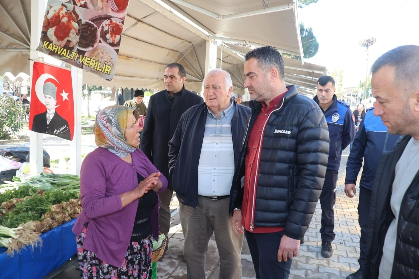 Koçarlı Belediye Başkanı Özgür Arıcı Çakırbeyli Üretici ve Köylü Pazarını Ziyaret Etti