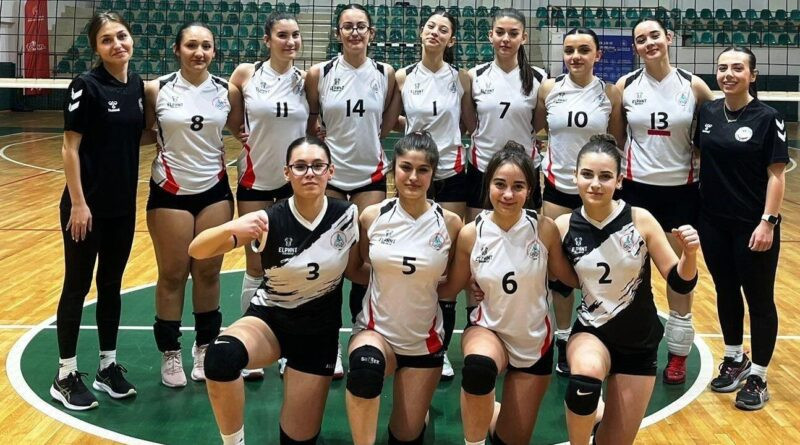 Körfez Gençlerbirliği SK Yıldız Kız Voleybol Takımı, Panterler Spor Kulübü'nü Yenip İkinci Galibiyetini Aldı 1