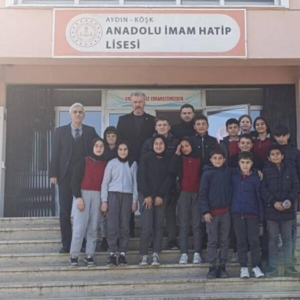 Köşk Anadolu İmam Hatip Lisesi'ni ziyaret eden öğrenciler.-2