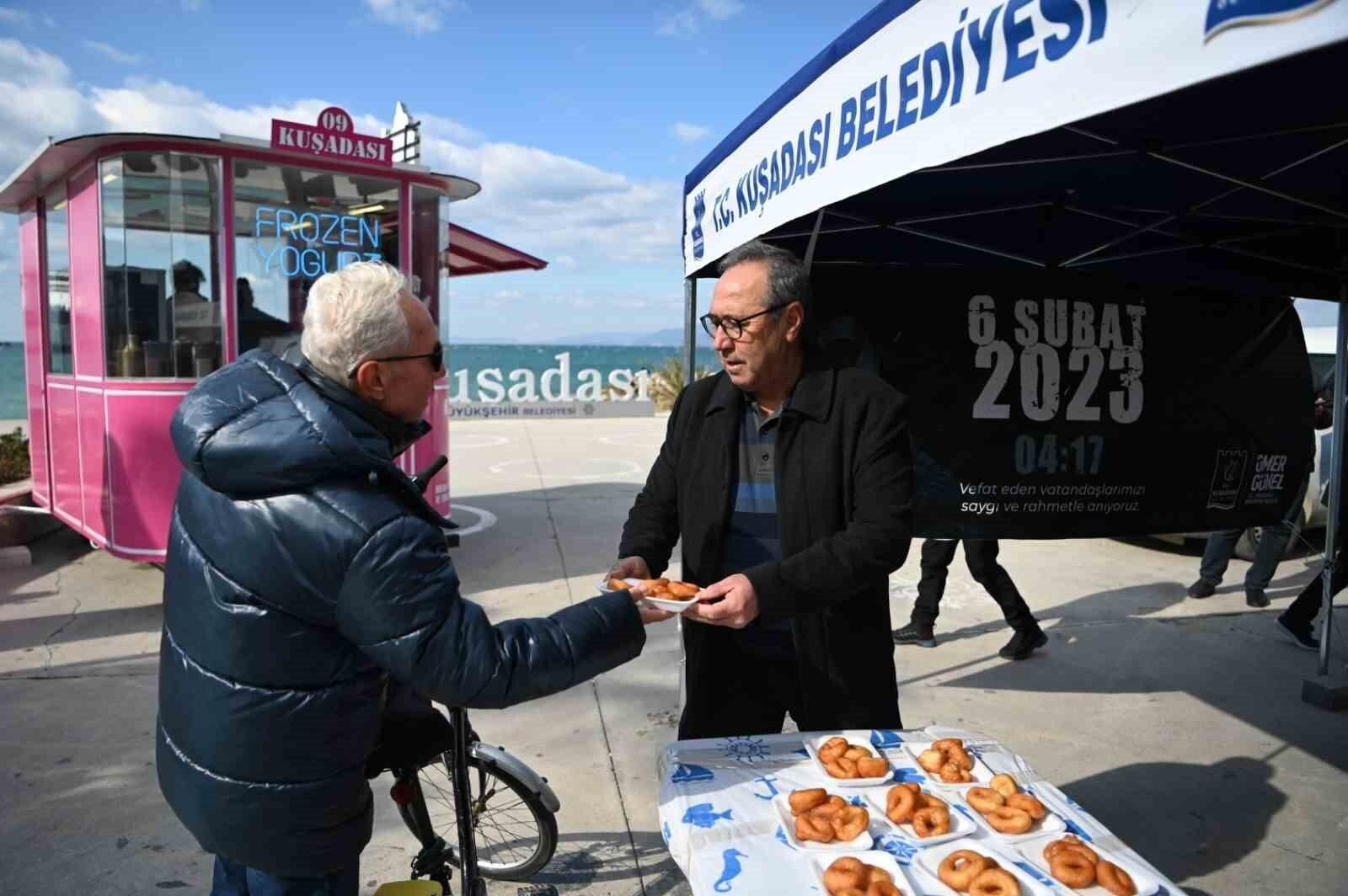 Kuşadası Belediyesi, 6 Şubat Depremlerinin 2. Yıl Dönümünde Lokma İkramında Bulundu