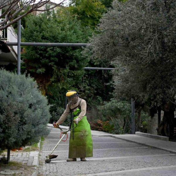 Kuşadası Belediyesi temizlik çalışmaları-1