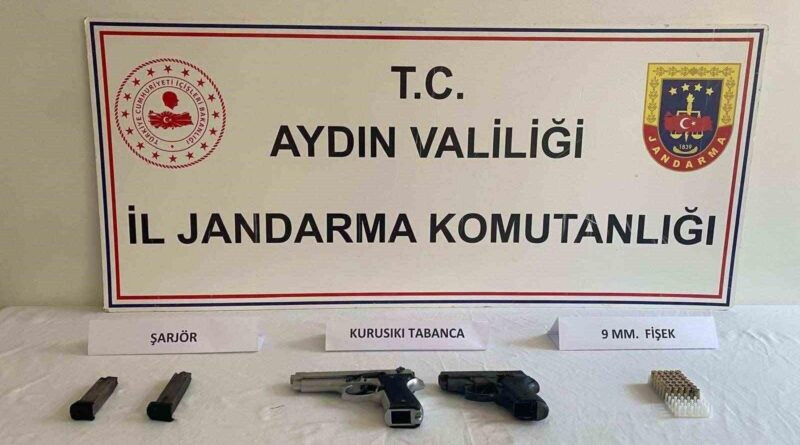 Kuşadası'nda Motosikletli Şüpheliler Jandarma Tarafından Yakalandı 1