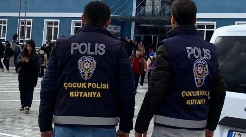 Kütahya Çocuk Polisi, Okul Çevrelerinde Güvenlik Denetimi Gerçekleştirdi 1