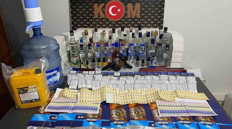 Kütahya'da Sahte Alkol ve Sigara Kaçakçılığı Operasyonu, 2 Şüpheli Tutuklandı 1