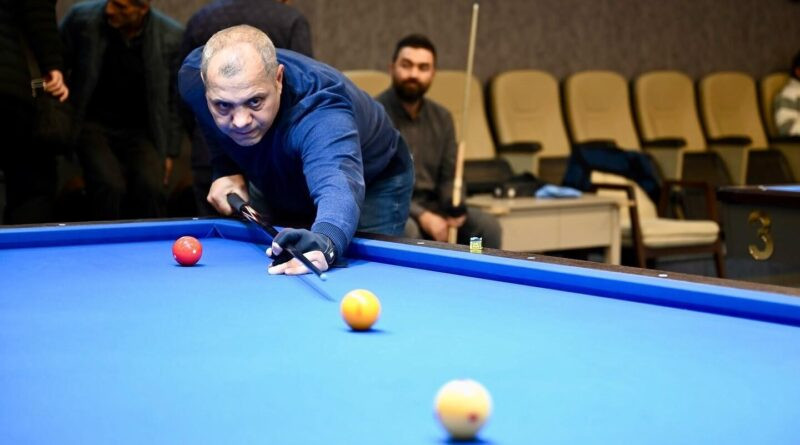 Malatya'da 3 Bant Bilardo Şampiyonası'nda Aykut Ertunç Birinci 1