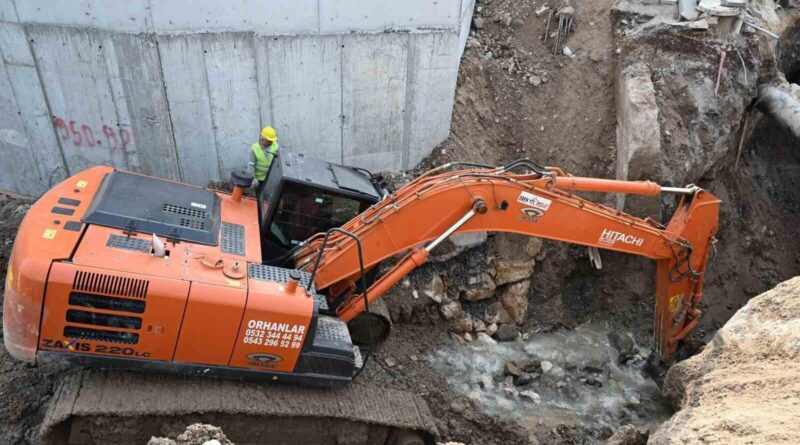 Malatya'da Deprem Sonrası Yeraltı Suyu Sorunu Çözülmek Üzere 12 Km Uzun Tahliye Hattı İnşa Ediliyor 1