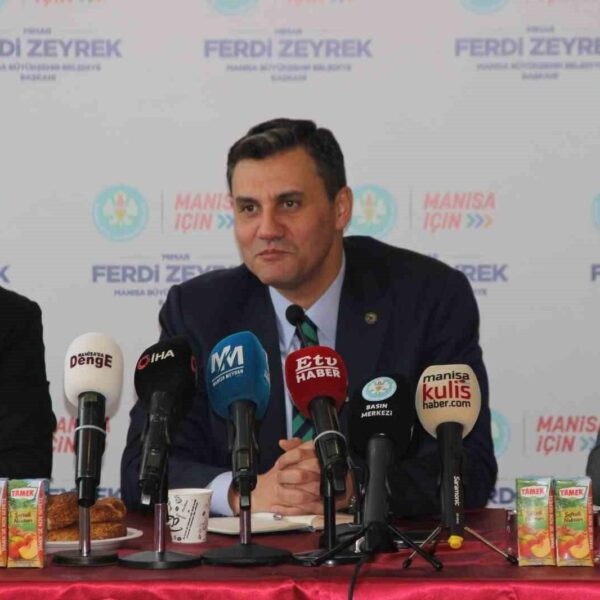 Manisa Büyükşehir Belediye Başkanı Ferdi Zeyrek-1