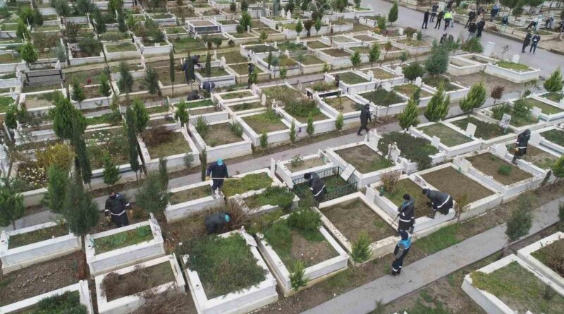 Manisa Büyükşehir Belediyesi, Mezarlık Bakımı ve Cenaze Hizmetlerinde Vatandaşlara Destek 1