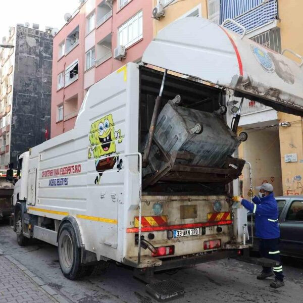 Mersin Akdeniz Belediye Başkanı Vekili Zeyit Şener