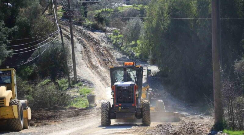 Muğla Büyükşehir Belediyesi Ula'nın Ataköy Mahallesi'nde 13.5 Milyon TL Yatırımla Yol Yapımına Başladı 1