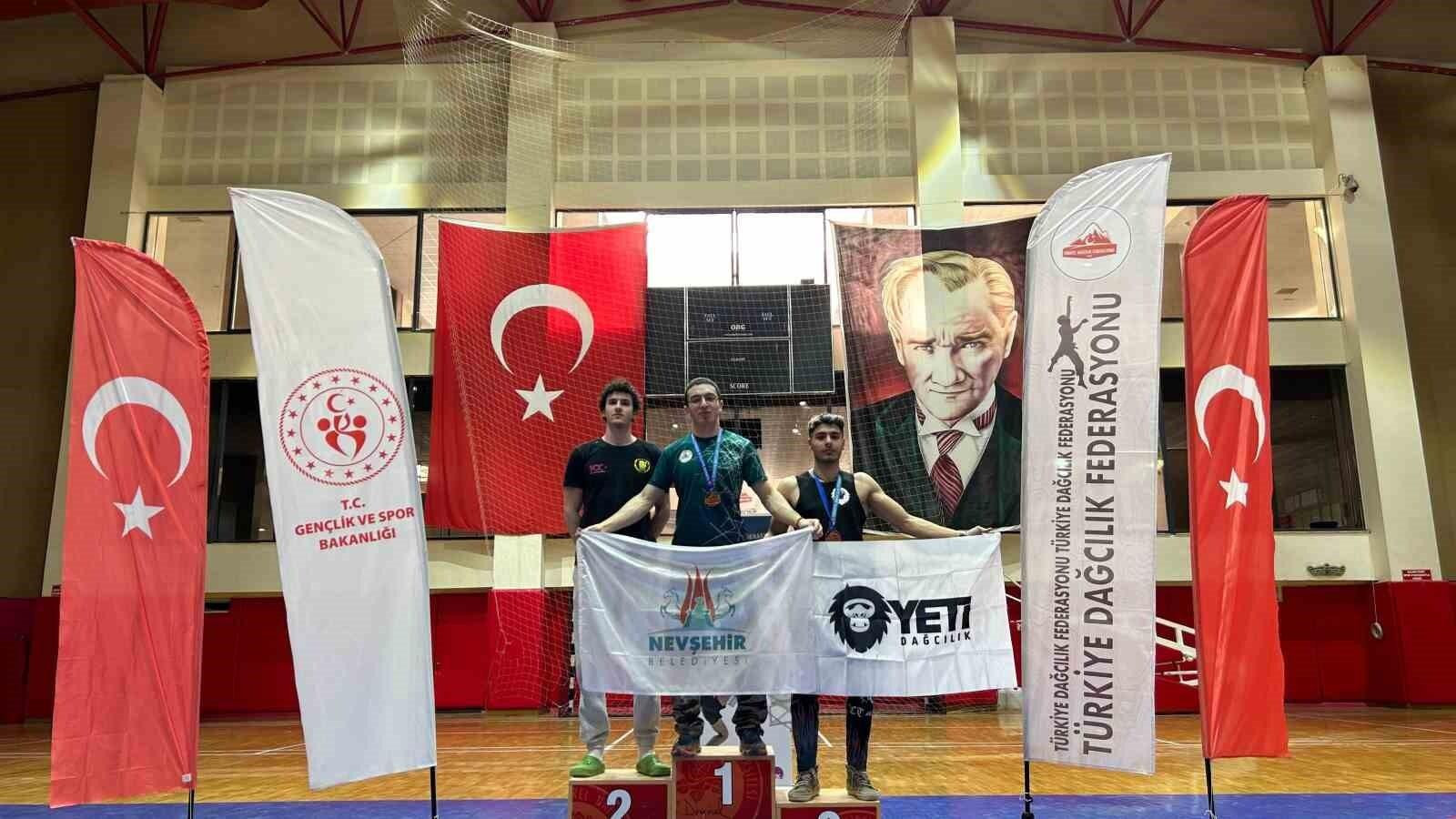 Mustafa Sacit Sümer, Türkiye Dağcılık Federasyonu Spor Tırmanış Büyükler Boulder Türkiye Şampiyonası’nda Şampiyonluğa Ulaştı