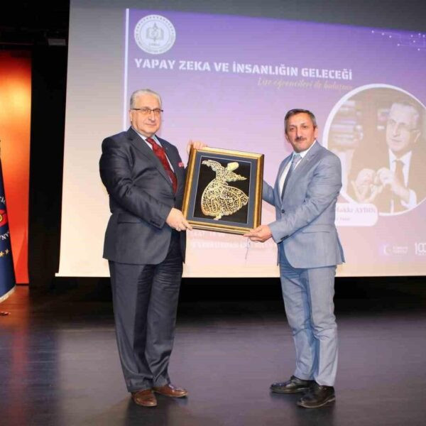 Prof. Dr. İsmail Hakkı Aydın ve Çorlu öğrencileri-3