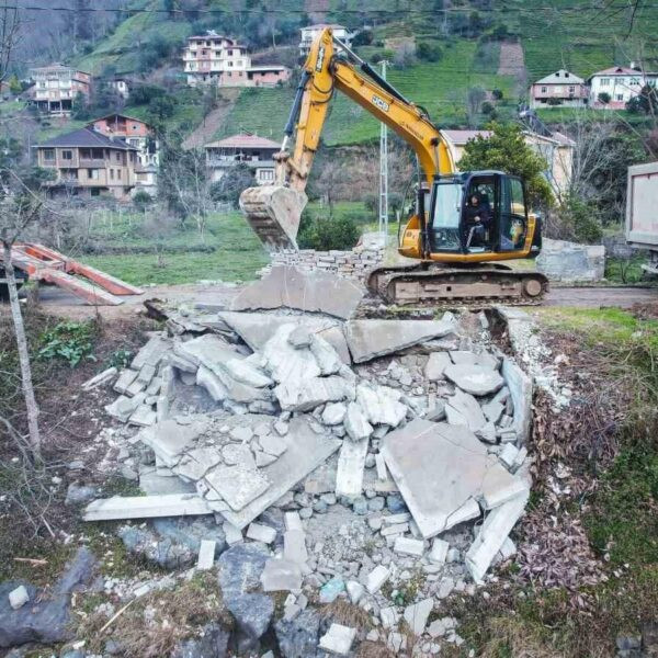 Rize Valisi İhsan Selim Baydaş-1