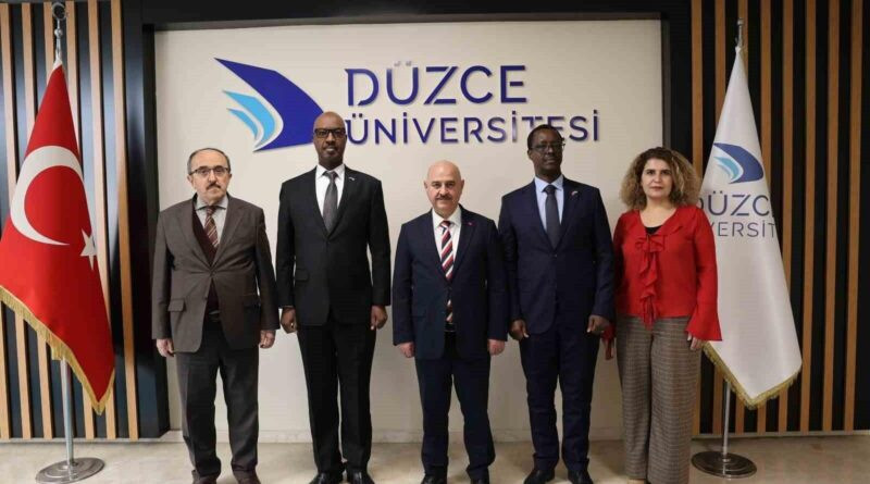 Ruanda Büyükelçisi Charles Kayonga Düzce Üniversitesi'ni Ziyaret Etti 1