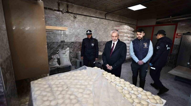 Şahinbey Belediye Başkanı Mehmet Tahmazoğlu, İlçedeki Fırınları Hijyen ve Gramaj Denetiminde Ziyaret Etti 1
