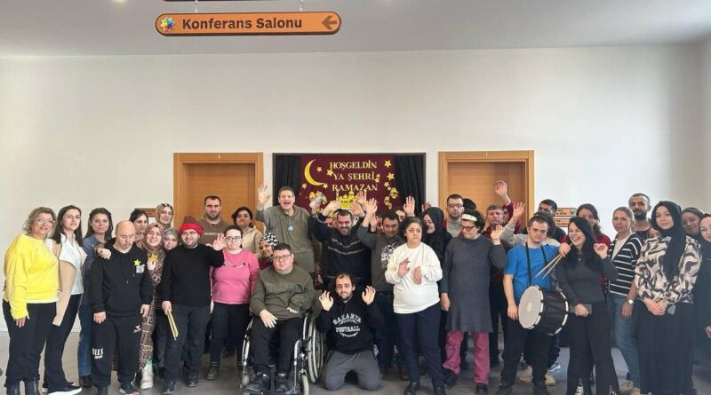 Sakarya Büyükşehir Belediyesi SGM'de Özel Gereksinimli Çocuklarla 'Ramazan'a Hoş Geldin' Etkinliği Düzenledi 3