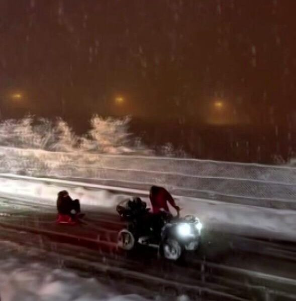 Sakarya'da karın tadını çıkartan vatandaşlar-9