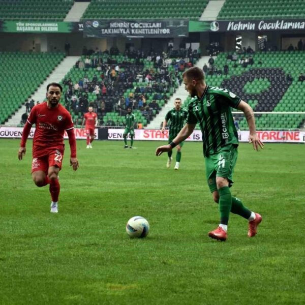 Sakaryaspor oyuncuları-10