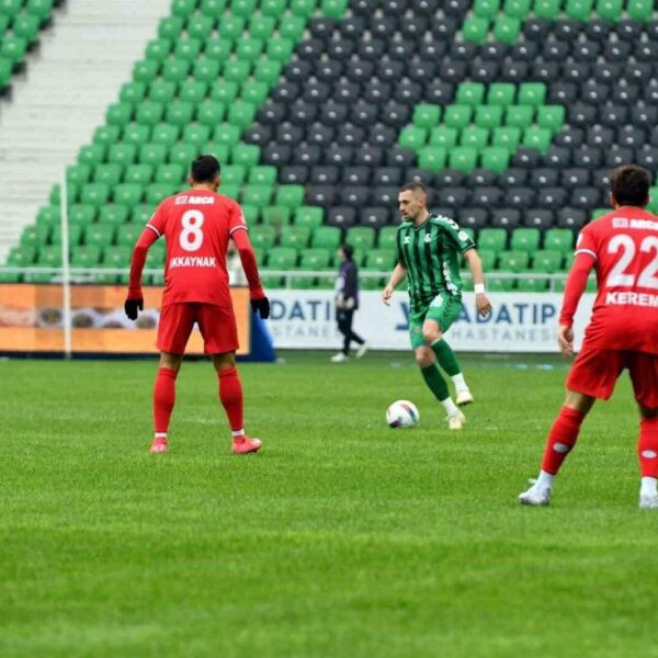 Sakaryaspor oyuncuları-4