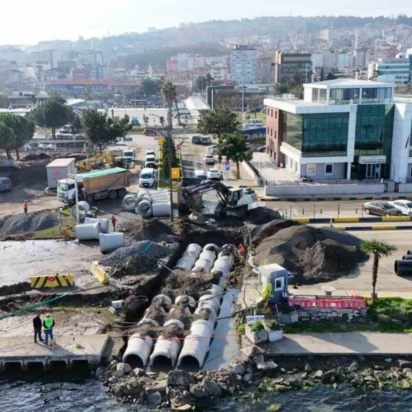 Samsun Büyükşehir Belediyesi tarafından yağmur suyu şebekesi inşaatı-1