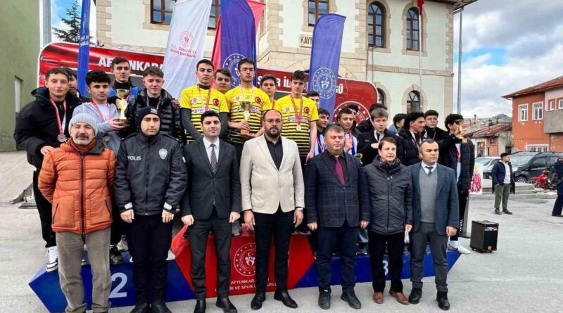 Sandıklı Anadolu İmam Hatip Lisesi Öğrencileri Afyonkarahisar Oryantiring Müsabakasında Başarı 1