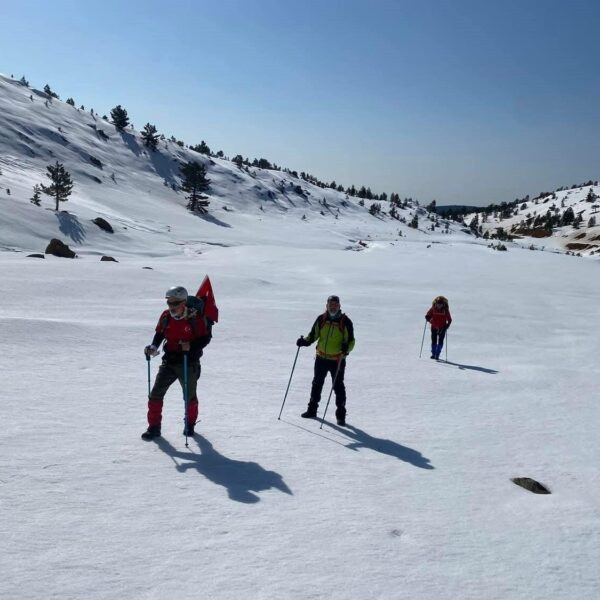 Sandras Dağı Çiçek Baba Zirvesi'nde toplanan doğaseverler-4