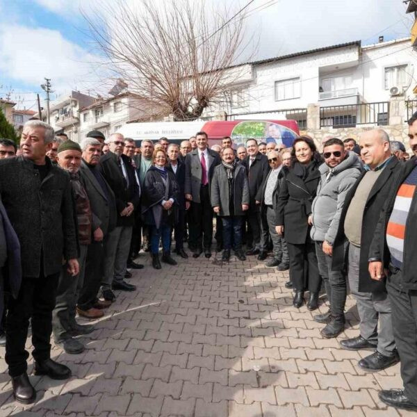 Selçikli Mahallesi'nde yapılan su sorunu çözümleriyle mutlu mahalle sakinleri.-4