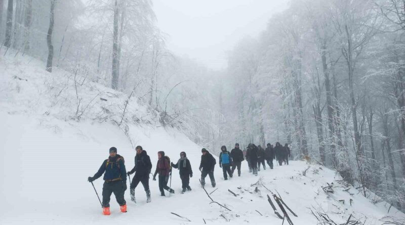 Tavşanlı Doğa Sporları Kulübü Domaniç'te Kar Yürüyüşü 1