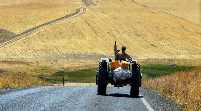 Türkiye'de Ocak Ayında Trafiğe Kaydı Yapılan Taşıt Sayısı %30,7 Azaldı, Erzurum'da 3 Bin 424 Araç Devri Yapıldı 1