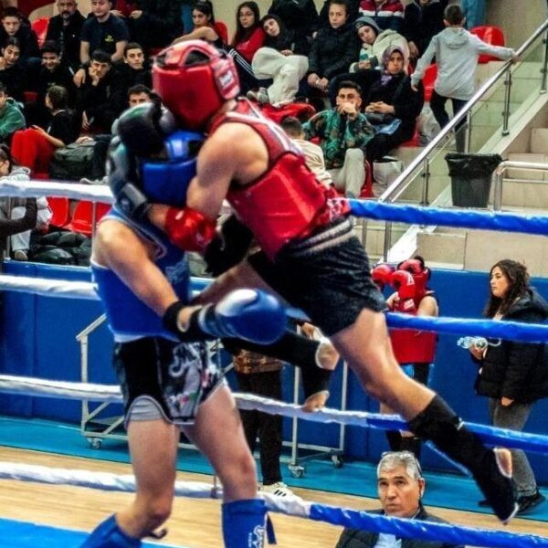 Türkiye Muaythai Federasyonu Bölgeler Şampiyonası'nın ödüllendirme töreni