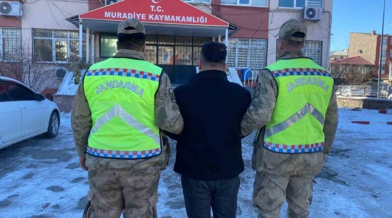 Van Muradiye'de Ocak Ayında Güvenlik Operasyonları: 156 Düzensiz Göçmen Yakalandı 1