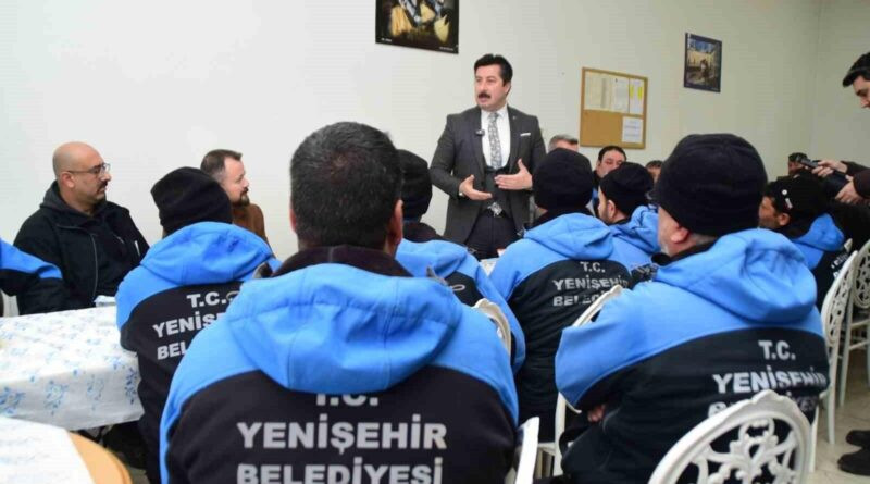 Yenişehir Belediye Başkanı Ercan Özel, Temizlik İşleri Müdürlüğü Çalışanlarıyla Buluştu 1