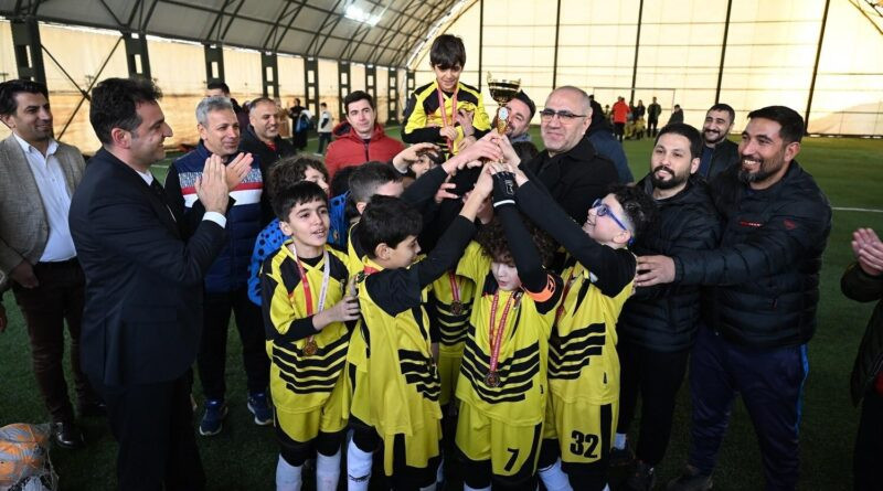 Yeşilyurt Belediyesi'nin Sömestir Futbol Turnuvası Sonuçlandı: Gençlik ve Spor Takımı Şampiyon 1