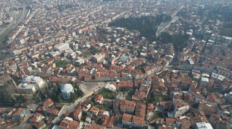 Yıldırım Belediye Başkanı Oktay Yılmaz, Setbaşı-Yeşil-Emirsultan Tarihi Aksında Bölge Sakinleriyle İstişare Toplantısı Gerçekleştirdi 1